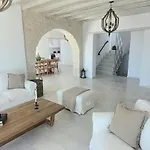Villa Celine Alikí