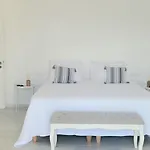 Villa Celine Alikí