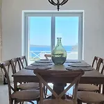 Celine Villa Alikí
