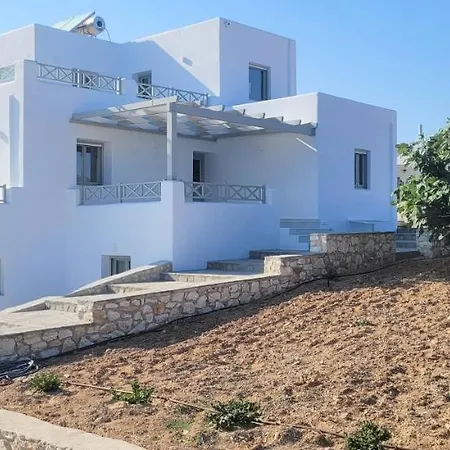 Celine Villa Alikí