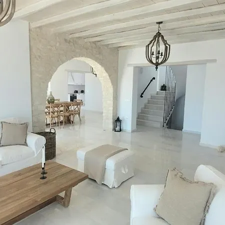 Villa Celine Alikí