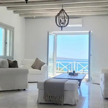 Villa Celine Alikí